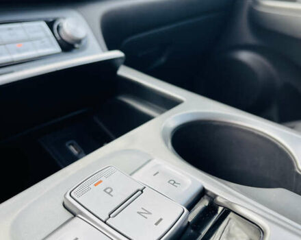 Серый Хендай Kona Electric, объемом двигателя 0 л и пробегом 112 тыс. км за 16700 $, фото 49 на Automoto.ua