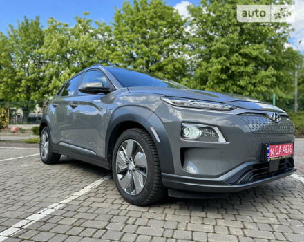 Серый Хендай Kona Electric, объемом двигателя 0 л и пробегом 136 тыс. км за 19499 $, фото 12 на Automoto.ua