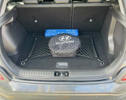 Серый Хендай Kona Electric, объемом двигателя 0 л и пробегом 112 тыс. км за 16700 $, фото 22 на Automoto.ua