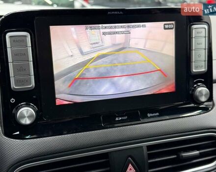 Серый Хендай Kona Electric, объемом двигателя 0 л и пробегом 129 тыс. км за 16430 $, фото 17 на Automoto.ua