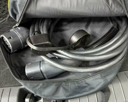 Серый Хендай Kona Electric, объемом двигателя 0 л и пробегом 113 тыс. км за 17094 $, фото 33 на Automoto.ua