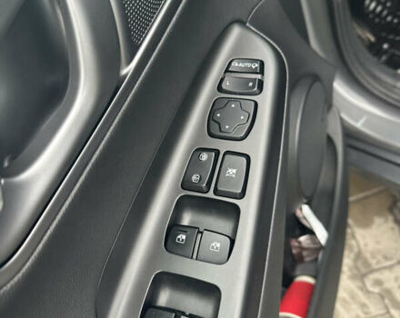 Серый Хендай Kona Electric, объемом двигателя 0 л и пробегом 85 тыс. км за 18300 $, фото 19 на Automoto.ua