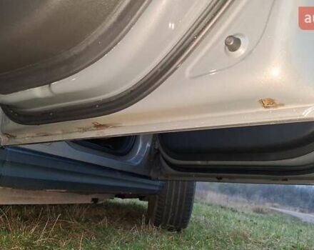 Серый Хендай Kona Electric, объемом двигателя 0 л и пробегом 180 тыс. км за 16700 $, фото 48 на Automoto.ua