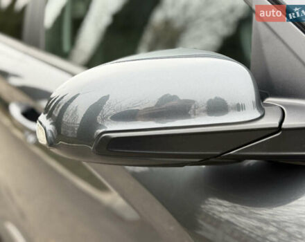 Серый Хендай Kona Electric, объемом двигателя 0 л и пробегом 103 тыс. км за 17300 $, фото 10 на Automoto.ua