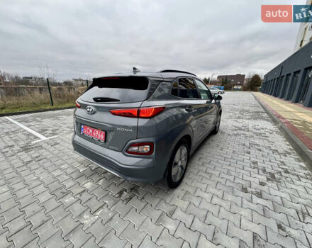 Сірий Хендай Kona Electric, об'ємом двигуна 0 л та пробігом 78 тис. км за 18900 $, фото 5 на Automoto.ua