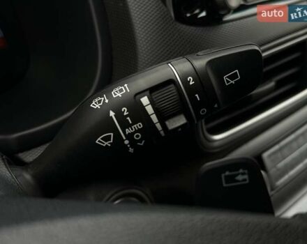 Сірий Хендай Kona Electric, об'ємом двигуна 0 л та пробігом 76 тис. км за 20500 $, фото 54 на Automoto.ua