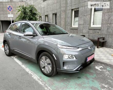 Сірий Хендай Kona Electric, об'ємом двигуна 0 л та пробігом 28 тис. км за 16500 $, фото 5 на Automoto.ua