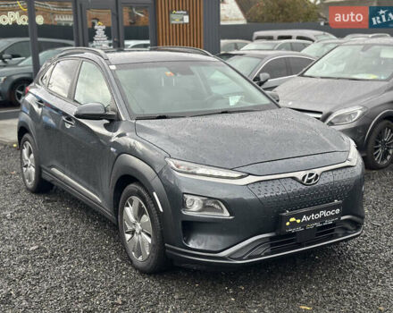 Серый Хендай Kona Electric, объемом двигателя 0 л и пробегом 167 тыс. км за 17700 $, фото 5 на Automoto.ua