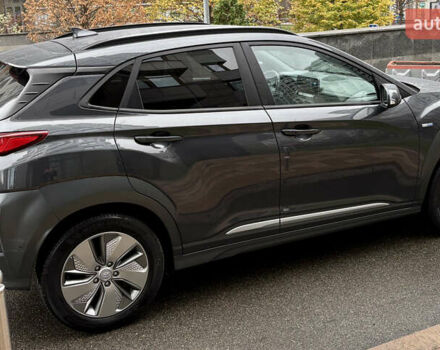 Серый Хендай Kona Electric, объемом двигателя 0 л и пробегом 130 тыс. км за 18500 $, фото 32 на Automoto.ua