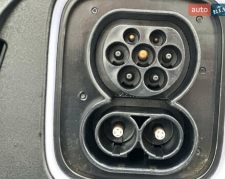 Серый Хендай Kona Electric, объемом двигателя 0 л и пробегом 158 тыс. км за 16300 $, фото 11 на Automoto.ua