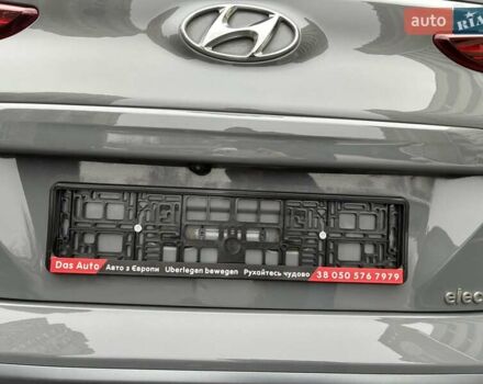 Серый Хендай Kona Electric, объемом двигателя 0 л и пробегом 78 тыс. км за 19500 $, фото 44 на Automoto.ua