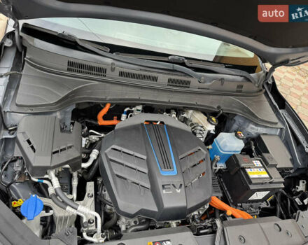 Серый Хендай Kona Electric, объемом двигателя 0 л и пробегом 106 тыс. км за 15999 $, фото 37 на Automoto.ua