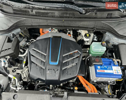 Серый Хендай Kona Electric, объемом двигателя 0 л и пробегом 158 тыс. км за 16300 $, фото 17 на Automoto.ua