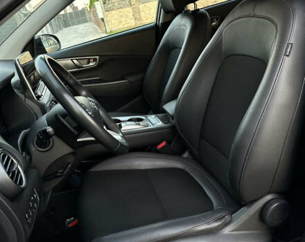 Серый Хендай Kona Electric, объемом двигателя 0 л и пробегом 159 тыс. км за 16900 $, фото 34 на Automoto.ua