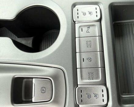 Серый Хендай Kona Electric, объемом двигателя 0 л и пробегом 52 тыс. км за 19000 $, фото 20 на Automoto.ua