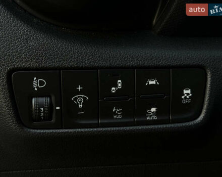 Серый Хендай Kona Electric, объемом двигателя 0 л и пробегом 159 тыс. км за 16900 $, фото 37 на Automoto.ua