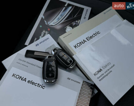 Серый Хендай Kona Electric, объемом двигателя 0 л и пробегом 36 тыс. км за 20700 $, фото 105 на Automoto.ua