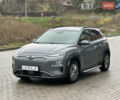 Серый Хендай Kona Electric, объемом двигателя 0 л и пробегом 158 тыс. км за 16300 $, фото 1 на Automoto.ua