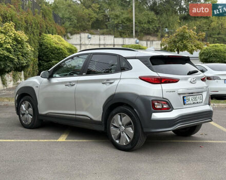 Серый Хендай Kona Electric, объемом двигателя 0 л и пробегом 26 тыс. км за 18850 $, фото 30 на Automoto.ua