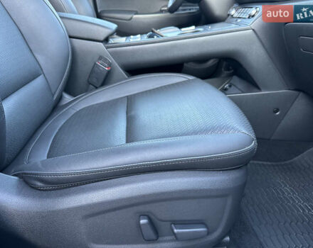 Серый Хендай Kona Electric, объемом двигателя 0 л и пробегом 109 тыс. км за 18450 $, фото 43 на Automoto.ua