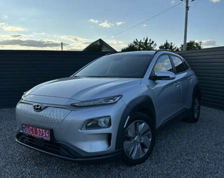 Серый Хендай Kona Electric, объемом двигателя 0 л и пробегом 109 тыс. км за 18450 $, фото 11 на Automoto.ua