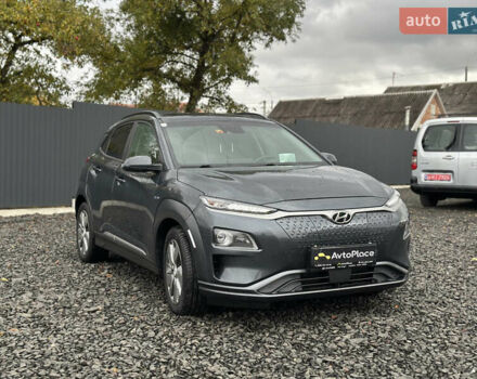 Серый Хендай Kona Electric, объемом двигателя 0 л и пробегом 167 тыс. км за 17700 $, фото 87 на Automoto.ua