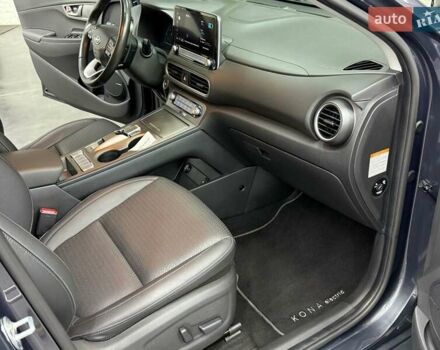 Сірий Хендай Kona Electric, об'ємом двигуна 0 л та пробігом 89 тис. км за 18340 $, фото 23 на Automoto.ua