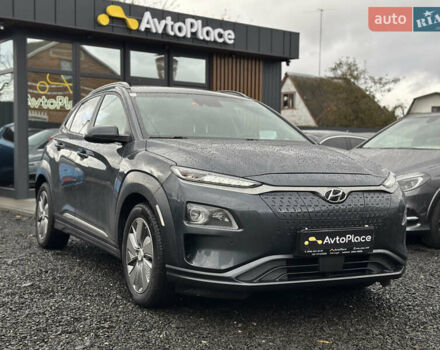 Серый Хендай Kona Electric, объемом двигателя 0 л и пробегом 167 тыс. км за 17700 $, фото 1 на Automoto.ua