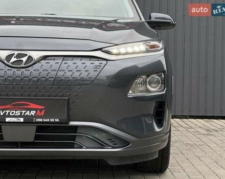 Сірий Хендай Kona Electric, об'ємом двигуна 0 л та пробігом 63 тис. км за 18500 $, фото 2 на Automoto.ua
