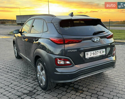 Сірий Хендай Kona Electric, об'ємом двигуна 0 л та пробігом 114 тис. км за 17999 $, фото 13 на Automoto.ua