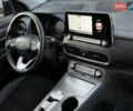 Серый Хендай Kona Electric, объемом двигателя 0 л и пробегом 159 тыс. км за 16900 $, фото 52 на Automoto.ua