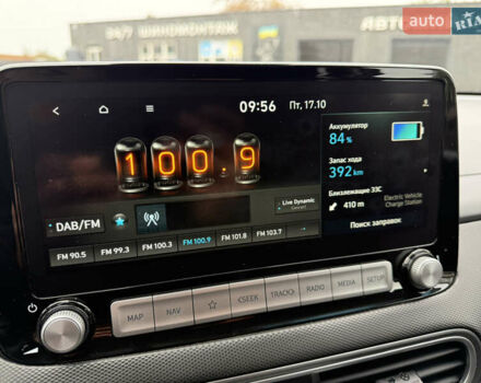 Серый Хендай Kona Electric, объемом двигателя 0 л и пробегом 52 тыс. км за 19000 $, фото 22 на Automoto.ua