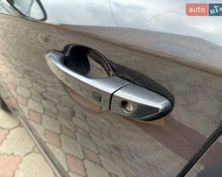 Серый Хендай Kona Electric, объемом двигателя 0 л и пробегом 106 тыс. км за 15999 $, фото 10 на Automoto.ua