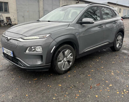 Сірий Хендай Kona Electric, об'ємом двигуна 0 л та пробігом 56 тис. км за 15400 $, фото 2 на Automoto.ua