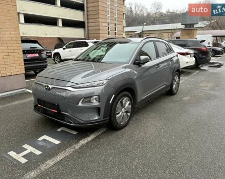Серый Хендай Kona Electric, объемом двигателя 0 л и пробегом 78 тыс. км за 19500 $, фото 22 на Automoto.ua