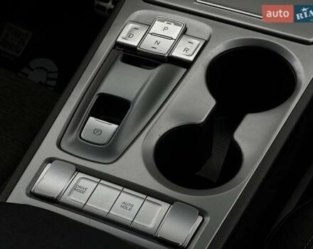 Сірий Хендай Kona Electric, об'ємом двигуна 0 л та пробігом 63 тис. км за 18500 $, фото 25 на Automoto.ua