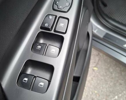 Серый Хендай Kona Electric, объемом двигателя 0 л и пробегом 87 тыс. км за 15200 $, фото 28 на Automoto.ua