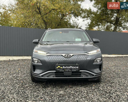 Серый Хендай Kona Electric, объемом двигателя 0 л и пробегом 167 тыс. км за 17700 $, фото 86 на Automoto.ua
