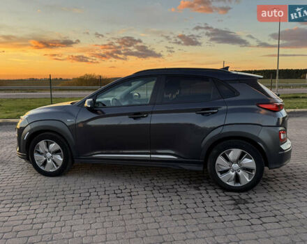 Сірий Хендай Kona Electric, об'ємом двигуна 0 л та пробігом 114 тис. км за 17999 $, фото 16 на Automoto.ua