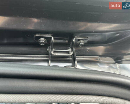 Серый Хендай Kona Electric, объемом двигателя 0 л и пробегом 49 тыс. км за 14900 $, фото 55 на Automoto.ua