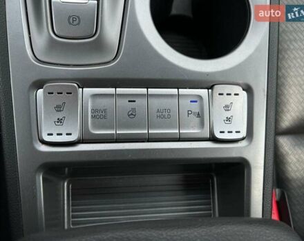 Серый Хендай Kona Electric, объемом двигателя 0 л и пробегом 117 тыс. км за 17990 $, фото 20 на Automoto.ua