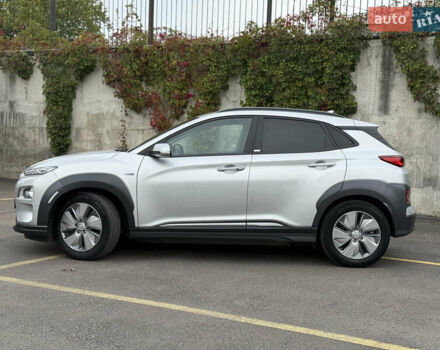 Серый Хендай Kona Electric, объемом двигателя 0 л и пробегом 26 тыс. км за 18850 $, фото 6 на Automoto.ua