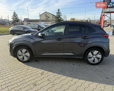 Серый Хендай Kona Electric, объемом двигателя 0 л и пробегом 69 тыс. км за 19300 $, фото 12 на Automoto.ua
