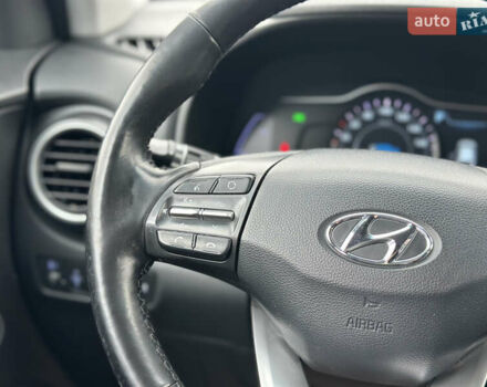 Серый Хендай Kona Electric, объемом двигателя 0 л и пробегом 167 тыс. км за 17700 $, фото 52 на Automoto.ua