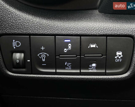 Серый Хендай Kona Electric, объемом двигателя 0 л и пробегом 69 тыс. км за 20400 $, фото 38 на Automoto.ua