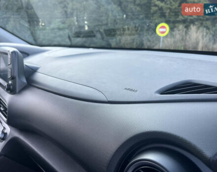 Сірий Хендай Kona Electric, об'ємом двигуна 0 л та пробігом 31 тис. км за 15500 $, фото 27 на Automoto.ua