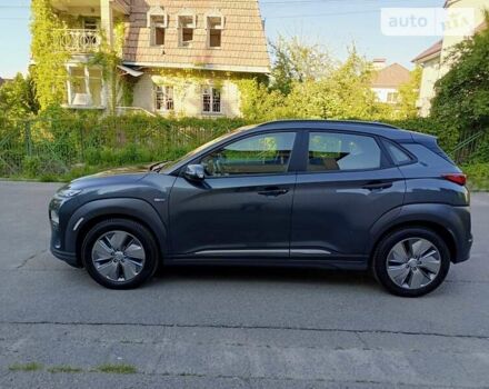 Серый Хендай Kona Electric, объемом двигателя 0 л и пробегом 29 тыс. км за 17350 $, фото 1 на Automoto.ua