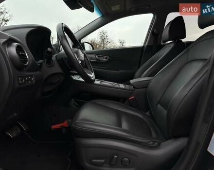 Сірий Хендай Kona Electric, об'ємом двигуна 0 л та пробігом 76 тис. км за 20500 $, фото 44 на Automoto.ua