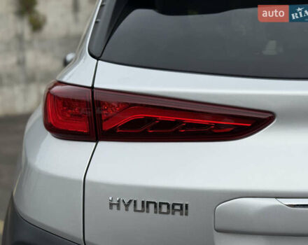 Серый Хендай Kona Electric, объемом двигателя 0 л и пробегом 26 тыс. км за 18850 $, фото 31 на Automoto.ua