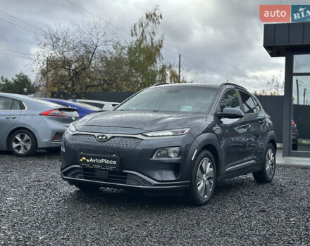 Серый Хендай Kona Electric, объемом двигателя 0 л и пробегом 167 тыс. км за 17700 $, фото 9 на Automoto.ua